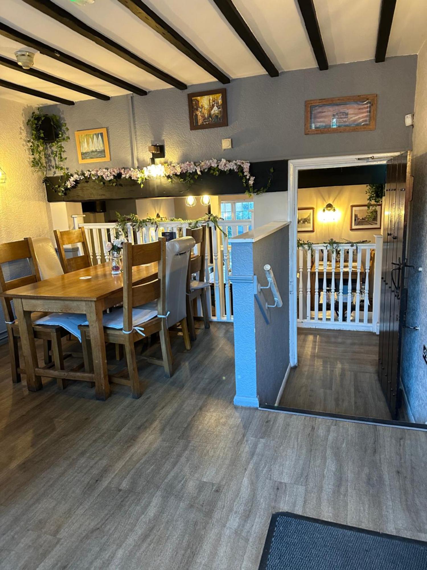 The Old Ship Inn Lowdham エクステリア 写真